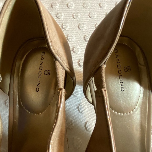 BANDOLINO Tan Women’s Cutout Booties - Picture 9 of 16